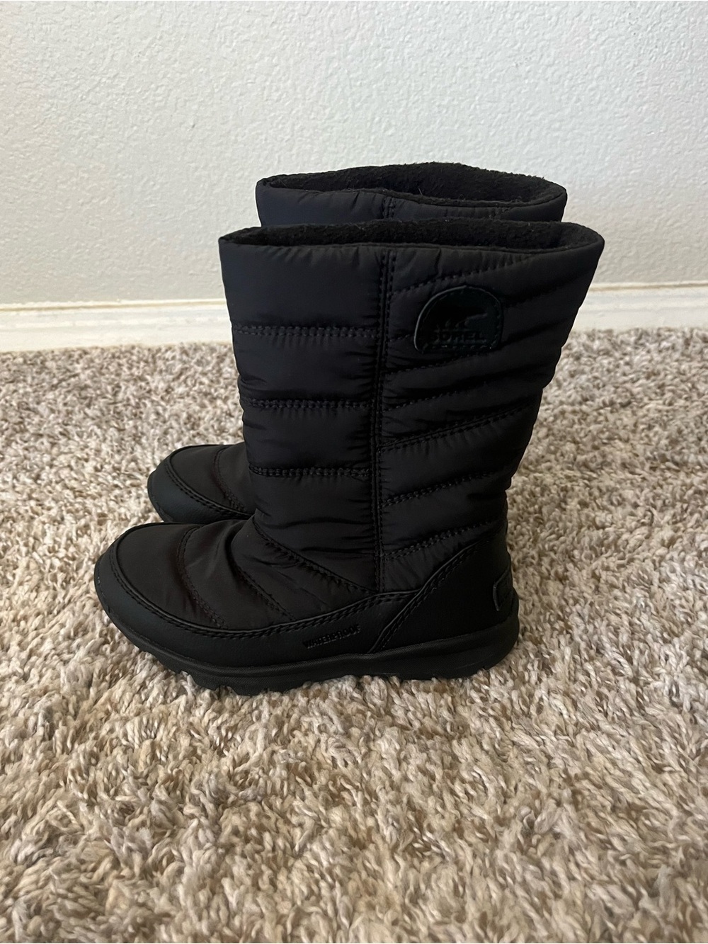 Sorel Black Quilted Slip-On Winter Boots in Black Children Size 11 NWOT